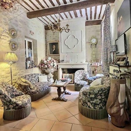 Chez Lydia - Osez La Vie De Chateau ! Pont Du Gard, Uzes 레물링 외부 사진