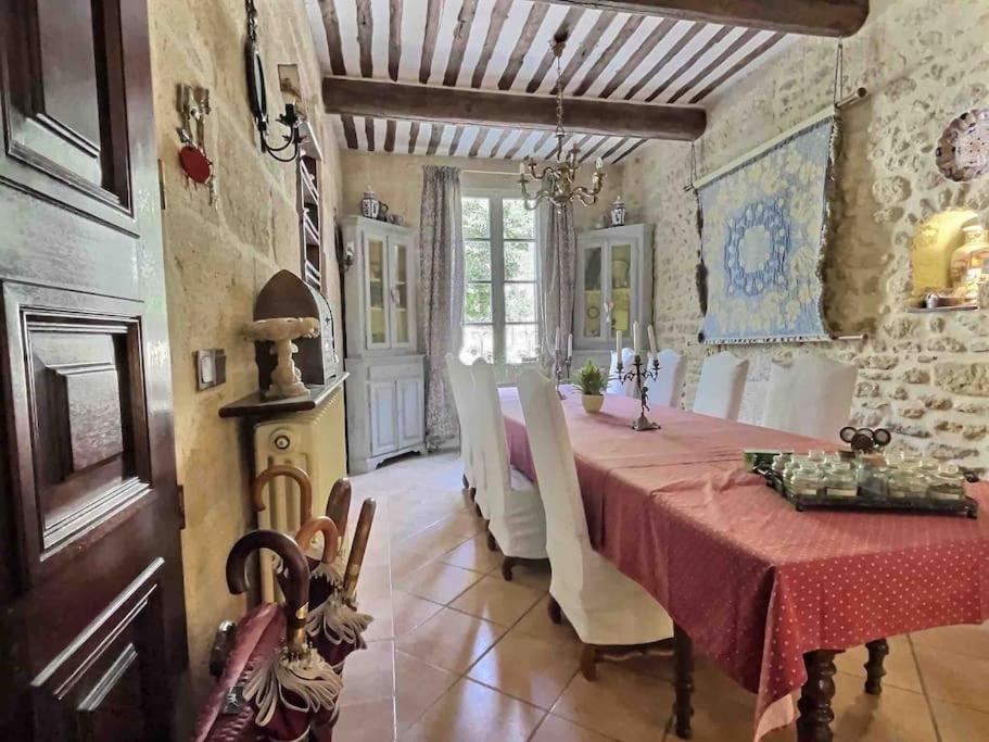 Chez Lydia - Osez La Vie De Chateau ! Pont Du Gard, Uzes 레물링 외부 사진